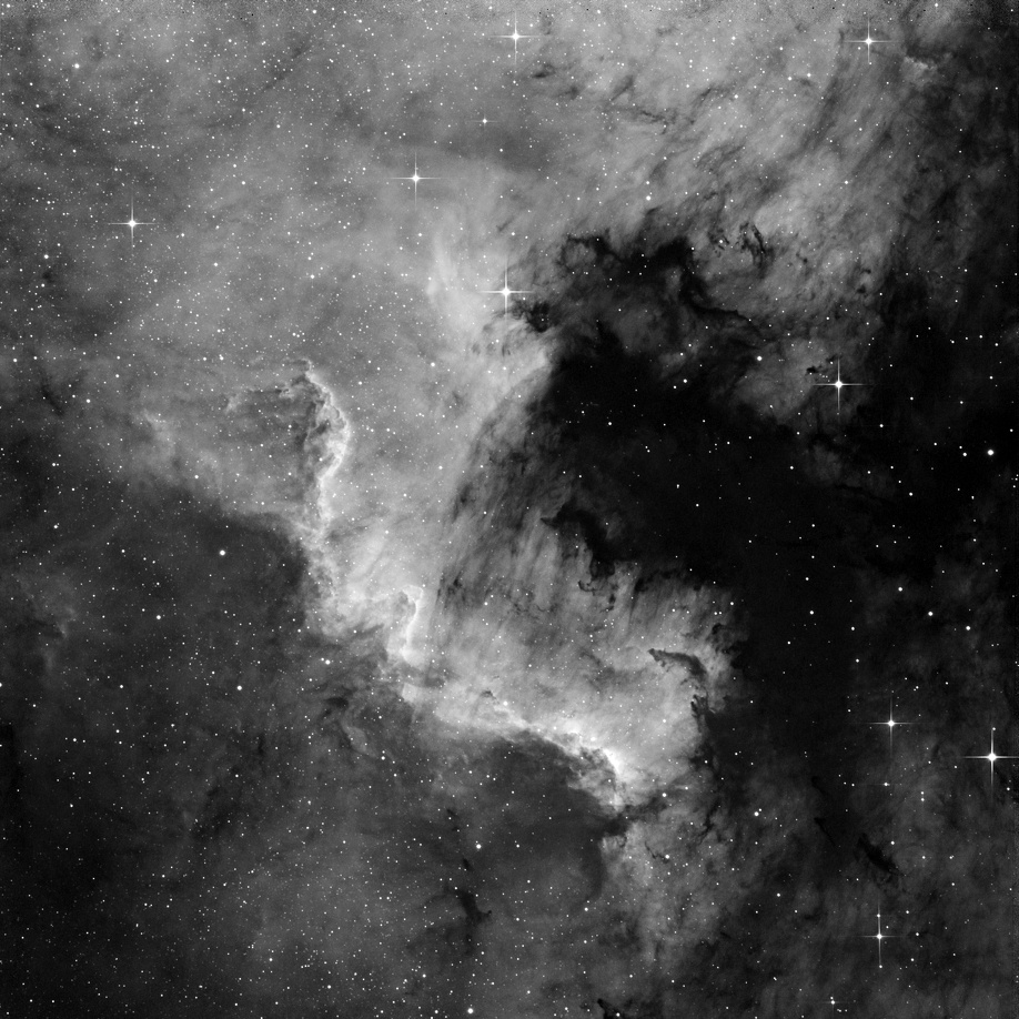 ngc7000_18x15_170609_home_spikes.jpg