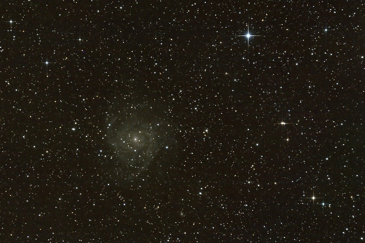 ic342_41x4m_1000i_180207_cdf_full_1700p_spikes.jpg
